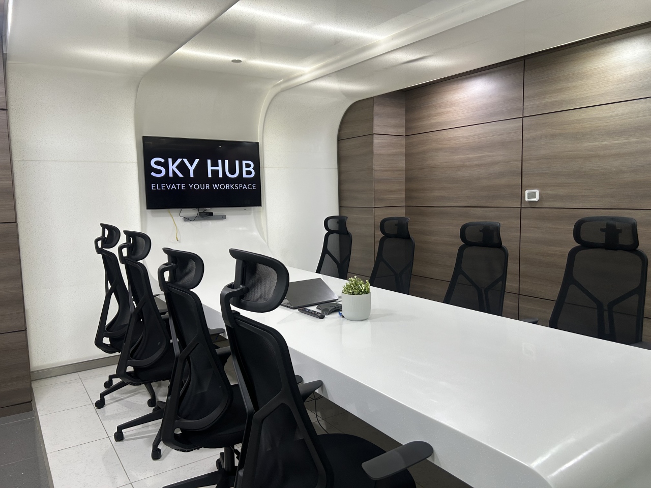 Skyhub Meeting Room in ADGM Left View